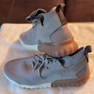 Adidas Tubular Sz 13 Grey/Wht/Beige